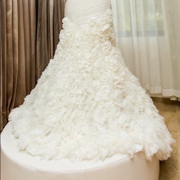 Enzoni wedding dress size 10 - Picture 3 of 3